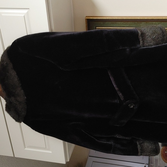 Vtg Black Faux Fur Long Coat Size 10 - Picture 7 of 15